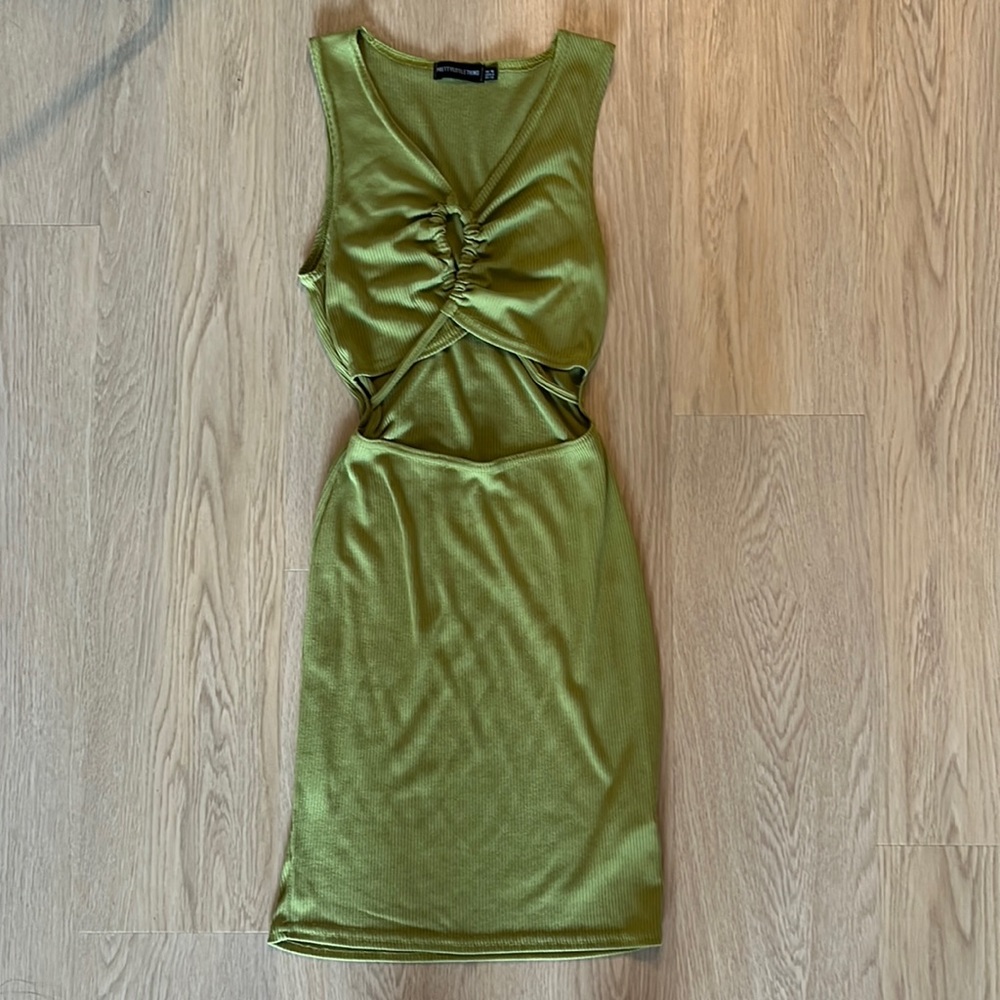 NWOT Women’s Pretty Little Thing Cutout Dress